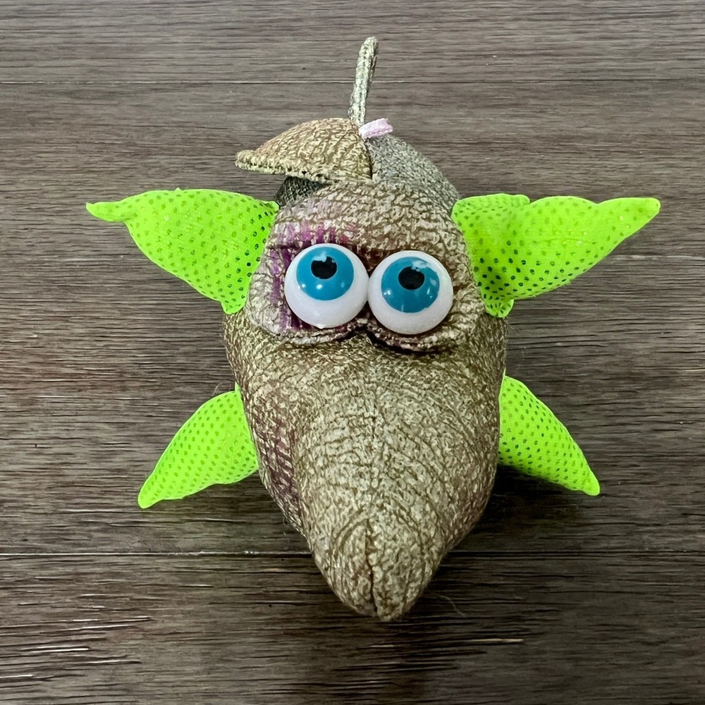 Cartoon Big Eyed Plush Fish Stuffed Animal Gold Metallic Neon Green Fins Toy 6in